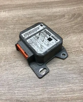 Renault Scenic I Airbag deployment crash/impact sensor 7700415232J 550510000