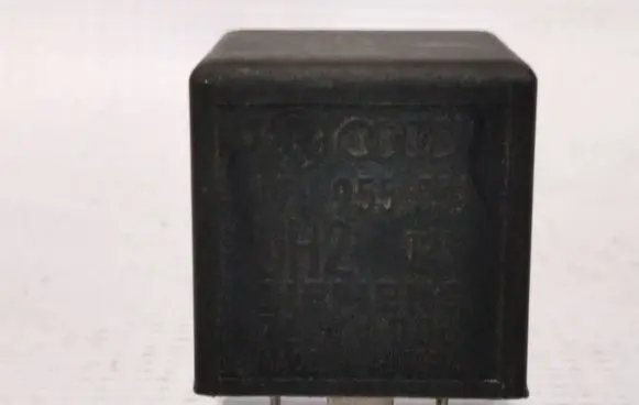 Volkswagen PASSAT B3 Other relay 191955531