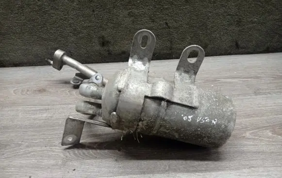 Volvo V50 Air conditioning (A/C) air dryer 