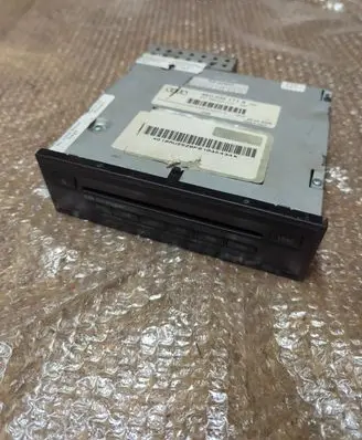 Audi A4 S4 B7 8E 8H CD/DVD changer 4E0035111A 4E0910111F