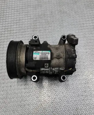 Renault Clio III Air conditioning (A/C) compressor (pump) 8200819568 06551909961