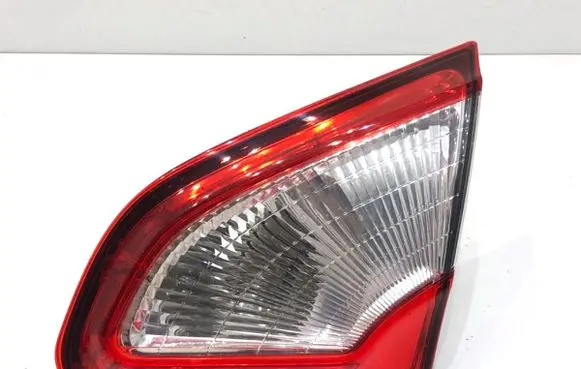 Nissan Qashqai Rear/tail lights 89503209