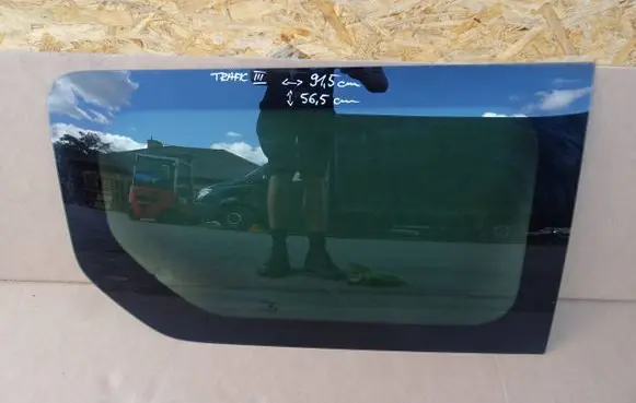 Renault Trafic III (X82) Rear side window 43R011108 DOT27AS3M73100