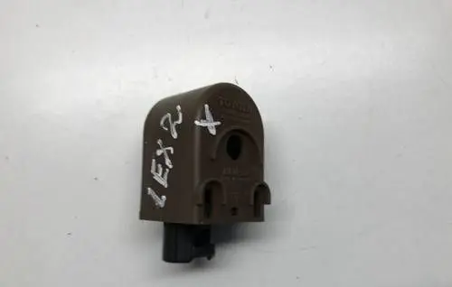 Lexus IS 220D-250-350 Horn buzzer relay 8974752010 0689004450