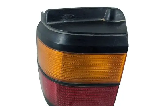 Volkswagen PASSAT B3 Rear/tail lights 333945257
