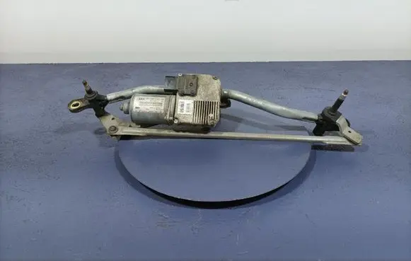 Front wiper linkage and motor