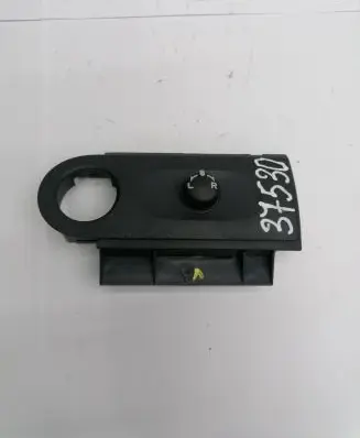 Mitsubishi Colt CZ3 Wing mirror switch