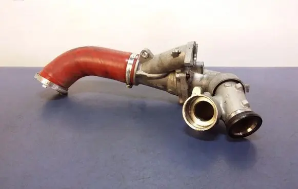 Volkswagen PASSAT B8 Air intake hose/pipe 03N145901