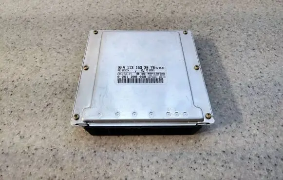 Mercedes-Benz SL R230 Engine control unit/module A1131533079