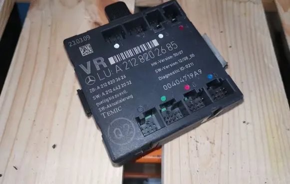 Mercedes-Benz E W212 Door control unit/module A2128202685