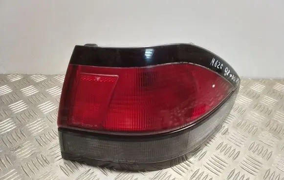 Mazda 626 Rear/tail lights 22061825