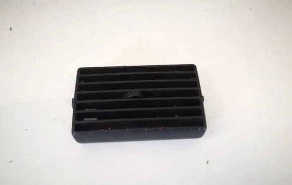 Volkswagen Golf IV Dash center air vent grill 1j0919707a