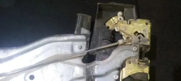 Renault Laguna I Rear door lock