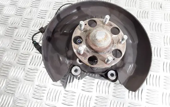 Honda Civic IX Rear wheel hub