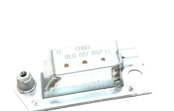 Audi A6 Allroad C6 Number plate light 8E0827657H