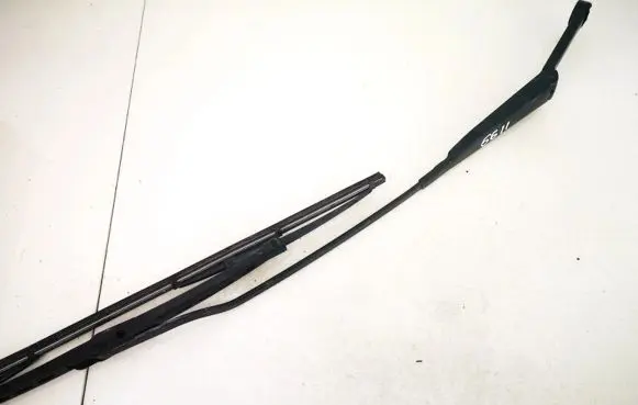 Audi A4 S4 B5 8D Front wiper blade arm 8d1955408a