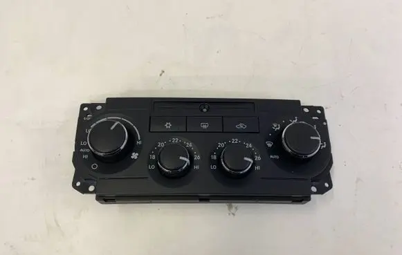 Chrysler 300 - 300C Climate control unit P55111031AG 005601058806