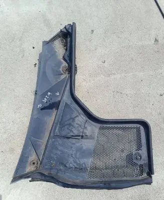 Mercedes-Benz C W205 Wiper trim A2058308404 A2058309302