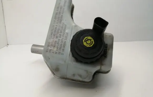 Volkswagen PASSAT B7 Master brake cylinder 03350886761
