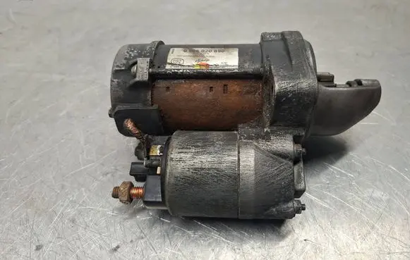 BMW 1 E81 E87 Starter motor 0986020890