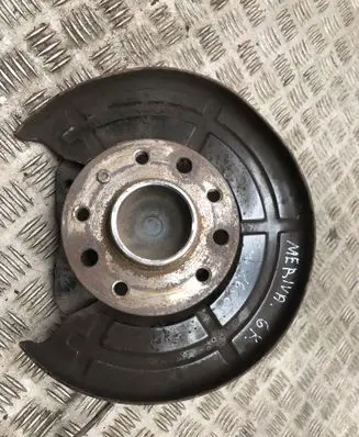 Opel Meriva B Rear wheel hub