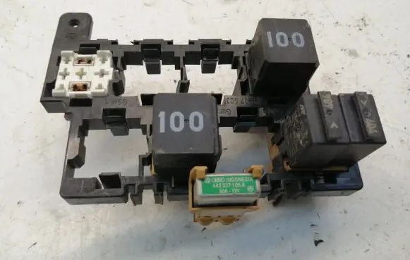 Volkswagen Transporter - Caravelle T5 Fuse module 7M0951253A