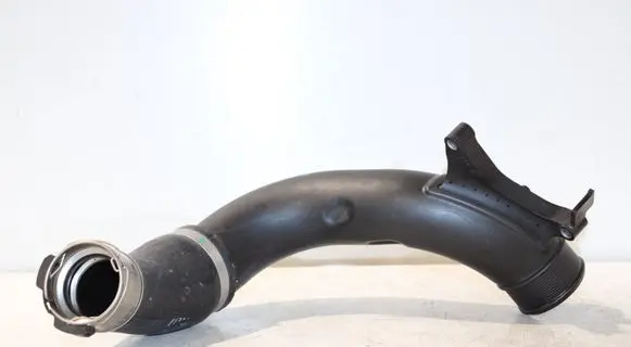 BMW 2 F45 Intercooler hose/pipe 8618372