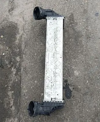 BMW X5 E70 Intercooler radiator 1751780932101 17517809321 7809321