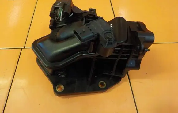 Renault Megane III Throttle body valve 7MB43 R9M402