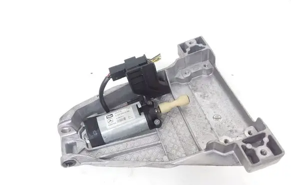 Mercedes-Benz C W203 Steering column adjust motor A2205400288 A2114620005
