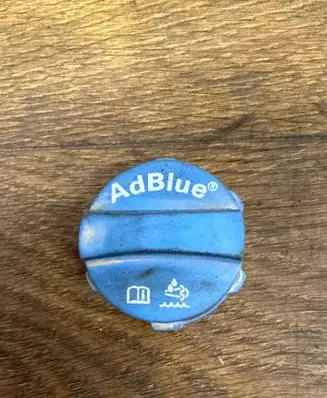 Renault Master III AdBlue liquid reservoir 1041641