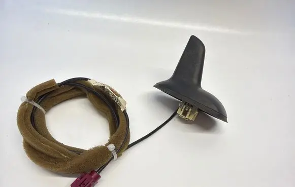 Mercedes-Benz C W204 Aerial GPS antenna A2049055804