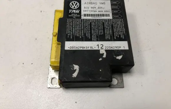 Volkswagen PASSAT B6 Airbag control unit/module 3C0909605J