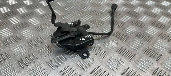 Lexus UX Engine bonnet/hood lock/catch