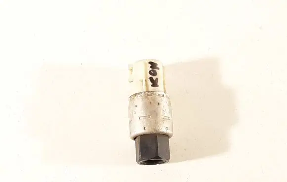 Mazda 3 I Air conditioning (A/C) pressure sensor 95BW19E561AA