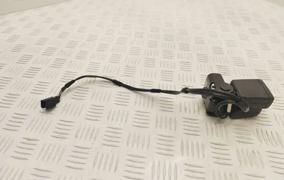 Ford Focus Middle seatbelt buckle (rear) JX73A613K21