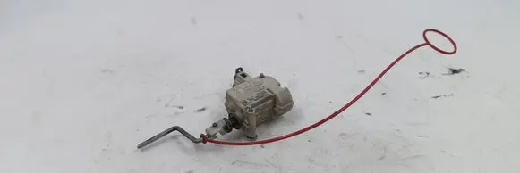 Fuel tank cap lock motor