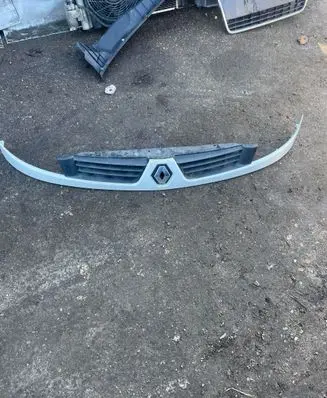 Renault Kangoo I Front grill 8200331208