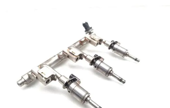 Ford Focus Fuel injectors set DM5G9H487AB BM5G9F972BA