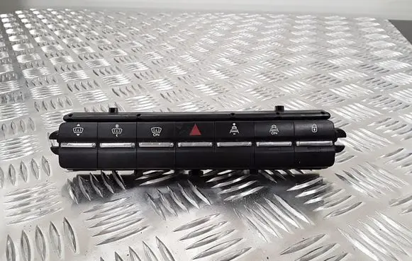 Peugeot 5008 Hazard light switch 10043549