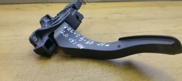 Volvo S60 Accelerator throttle pedal 6G929F836CD