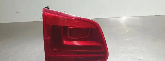Volkswagen Tiguan Tailgate rear/tail lights 5N0945309 3191