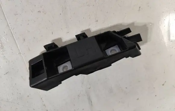 Hyundai i20 (BC3 BI3) Rear bumper mounting bracket 86653Q000