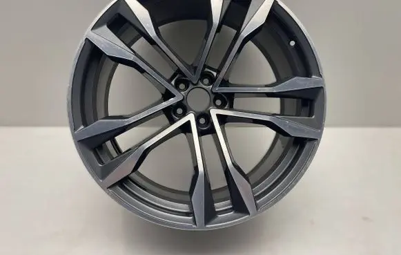 Audi RS Q8 R22 alloy rim 4M8601025J
