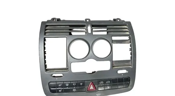 Mercedes-Benz Vito Viano W639 Dashboard center trim panel A6396800007 P0081383
