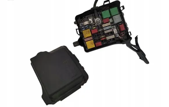 Peugeot 208 Fuse module