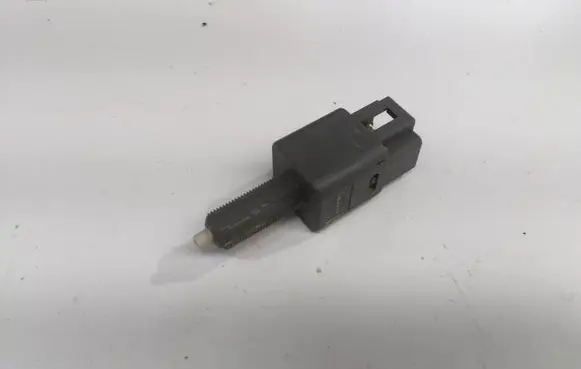 Nissan Leaf II (ZE1) Brake pedal sensor switch