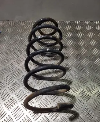 Volkswagen Golf IV Front coil spring 
