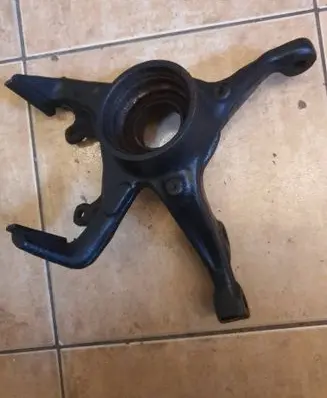 Volkswagen Golf III Front wheel hub spindle knuckle Cop5 1916d