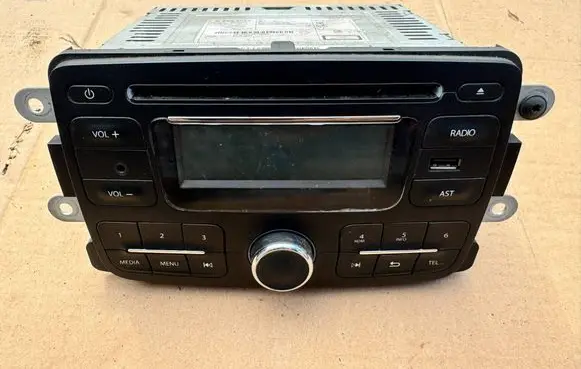 Dacia Dokker Radio/CD/DVD/GPS head unit 281150954R HARN1003 269779